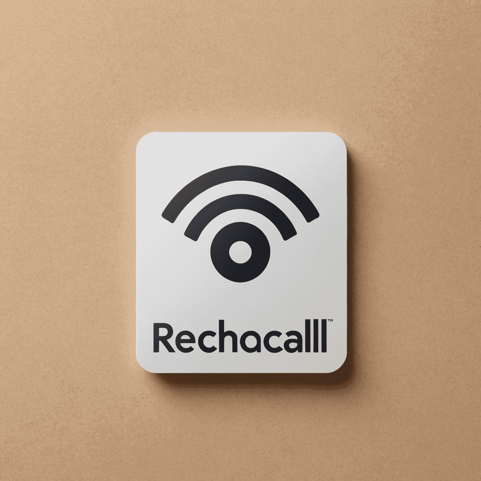 شعار rechacali_com يظهر رمزًا مجردًا لشريحة SIM مع خطوط اتصال 5G